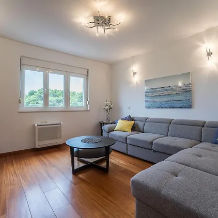 Nerea Apartman *