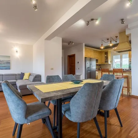 Nerea Apartman *