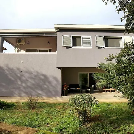 Apartment Nerea Molat