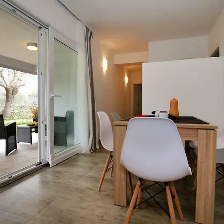 Apartment Nerea Molat